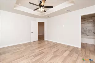 2558 Cowgirl Trl, Belton, TX 76513 - Photo 10