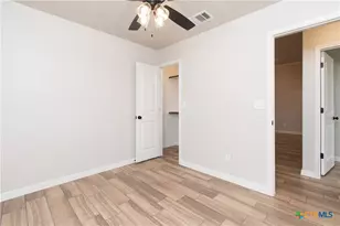 2558 Cowgirl Trl, Belton, TX 76513 - Photo 14
