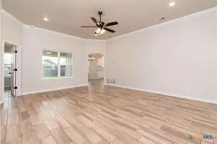 2558 Cowgirl Trl, Belton, TX 76513 - Photo 6