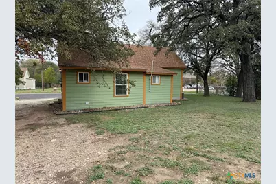 710 W Avenue D, Belton, TX 76513 - Photo 12