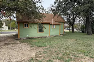 710 W Avenue D, Belton, TX 76513 - Photo 12