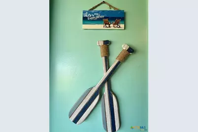 1012 W Broadway Avenue, Seadrift, TX 77983 - Photo 10