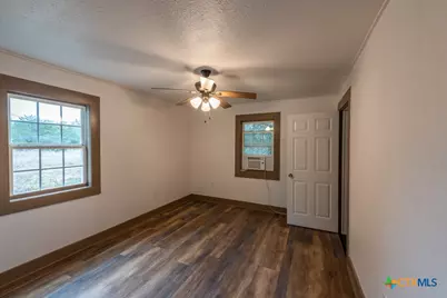 4623 County Road 444, Waelder, TX 78959 - Photo 18