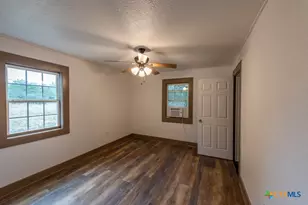 4623 Co Rd 444, Waelder, TX 78959 - Photo 18