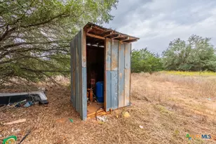 4623 Co Rd 444, Waelder, TX 78959 - Photo 24