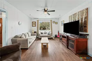 217 N 5th St, Lott, TX 76656 - Photo 4