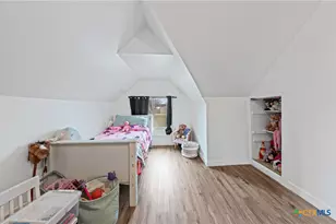 217 N 5th St, Lott, TX 76656 - Photo 22