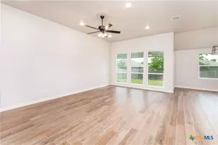 2564 Cowgirl Trl, Belton, TX 76513 - Photo 8