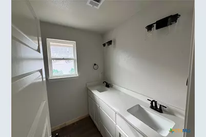 2564 Cowgirl Trail, Belton, TX 76513 - Photo 10