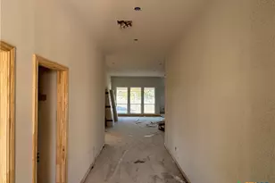 2564 Cowgirl Trl, Belton, TX 76513 - Photo 2