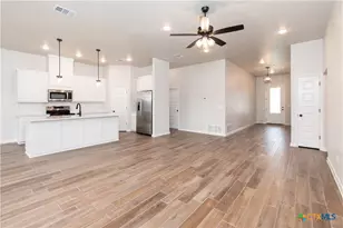 2564 Cowgirl Trl, Belton, TX 76513 - Photo 4