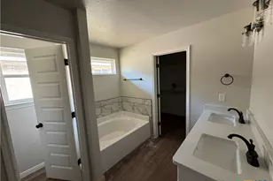 2564 Cowgirl Trl, Belton, TX 76513 - Photo 8