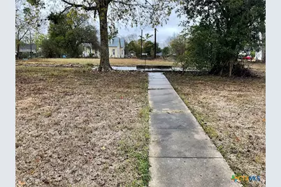 310 Stockdale Street, Cuero, TX 77954 - Photo 1