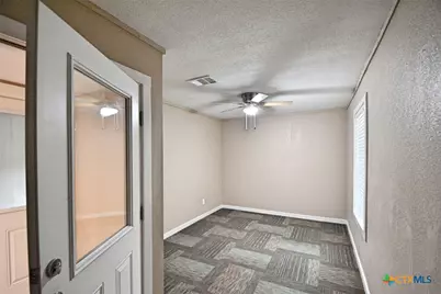 1111 N Walnut Avenue #307, New Braunfels, TX 78130 - Photo 2