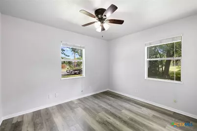 907 Apple Street, Fredericksburg, TX 78624 - Photo 16