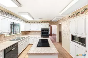 771 Mary Preiss Dr, New Braunfels, TX 78132 - Photo 14