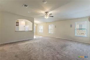 1304 Emerald Gate Dr, Temple, TX 76502 - Photo 2