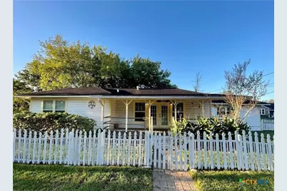 2001 E Forrest Street, Victoria, TX 77901 - Photo 1