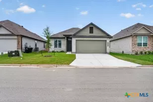 1915 Meridian Loop, Temple, TX 76504 - Photo 2