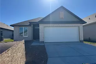 1915 Meridian Loop, Temple, TX 76504 - Photo 1