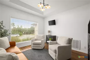 305 E Tanglewood Dr, New Braunfels, TX 78130 - Photo 16