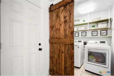 305 E Tanglewood Drive, New Braunfels, TX 78130 - Photo 26