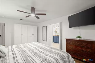 305 E Tanglewood Dr, New Braunfels, TX 78130 - Photo 20