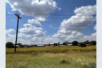 8915 US Highway 87, La Vernia, TX 78121 - Photo 2