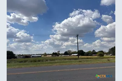 8915 US Highway 87, La Vernia, TX 78121 - Photo 1