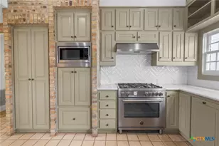 6009 Country Club Dr, Victoria, TX 77904 - Photo 12