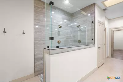 6009 Country Club Dr, Victoria, TX 77904 - Photo 22