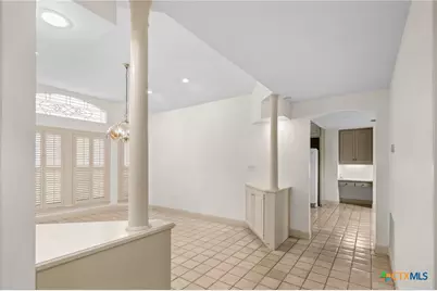 6009 Country Club Dr, Victoria, TX 77904 - Photo 6