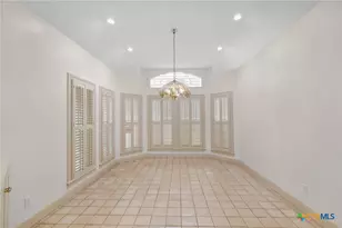 6009 Country Club Dr, Victoria, TX 77904 - Photo 8