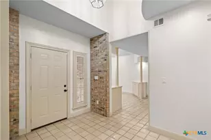 6009 Country Club Dr, Victoria, TX 77904 - Photo 2