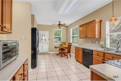 1088 Running River, New Braunfels, TX 78130 - Photo 10