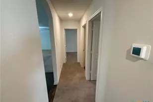 208 Allington Cir, Jarrell, TX 76537 - Photo 4