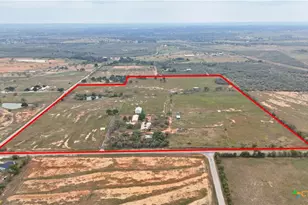 1211 Leissner School Rd, Seguin, TX 78155 - Photo 2