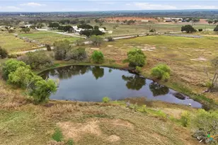 1211 Leissner School Rd, Seguin, TX 78155 - Photo 4