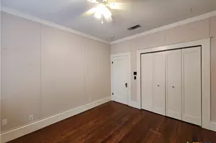 709 W Coll St, New Braunfels, TX 78130 - Photo 34