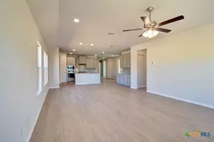 2118 Shepard St, Seguin, TX 78155 - Photo 18