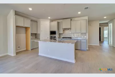 2118 Shepard Street, Seguin, TX 78155 - Photo 2