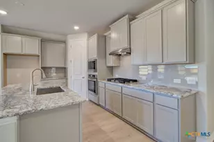 2118 Shepard St, Seguin, TX 78155 - Photo 4