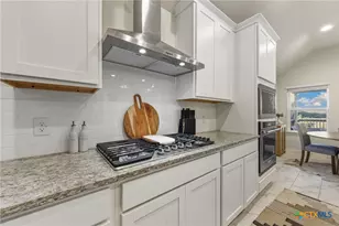 2210 Steerhead Trl, New Braunfels, TX 78132 - Photo 8