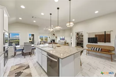 2210 Steerhead Trail, New Braunfels, TX 78132 - Photo 10