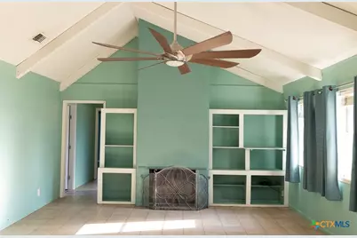 204 Brooks, Victoria, TX 77904 - Photo 10