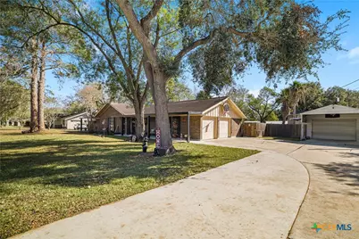 204 Brooks, Victoria, TX 77904 - Photo 1