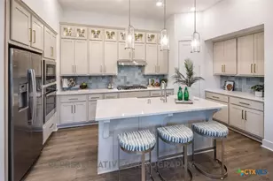 2260 Altiplano, San Antonio, TX 78245 - Photo 2