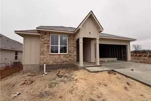 418 University Ave, Troy, TX 76579 - Photo 2