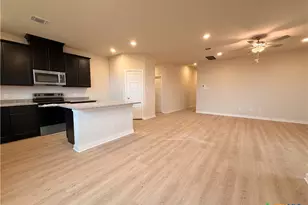 418 University Ave, Troy, TX 76579 - Photo 8