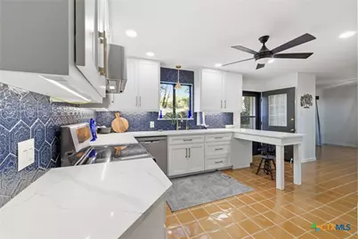 1072 Summit Bluff, Canyon Lake, TX 78133 - Photo 30